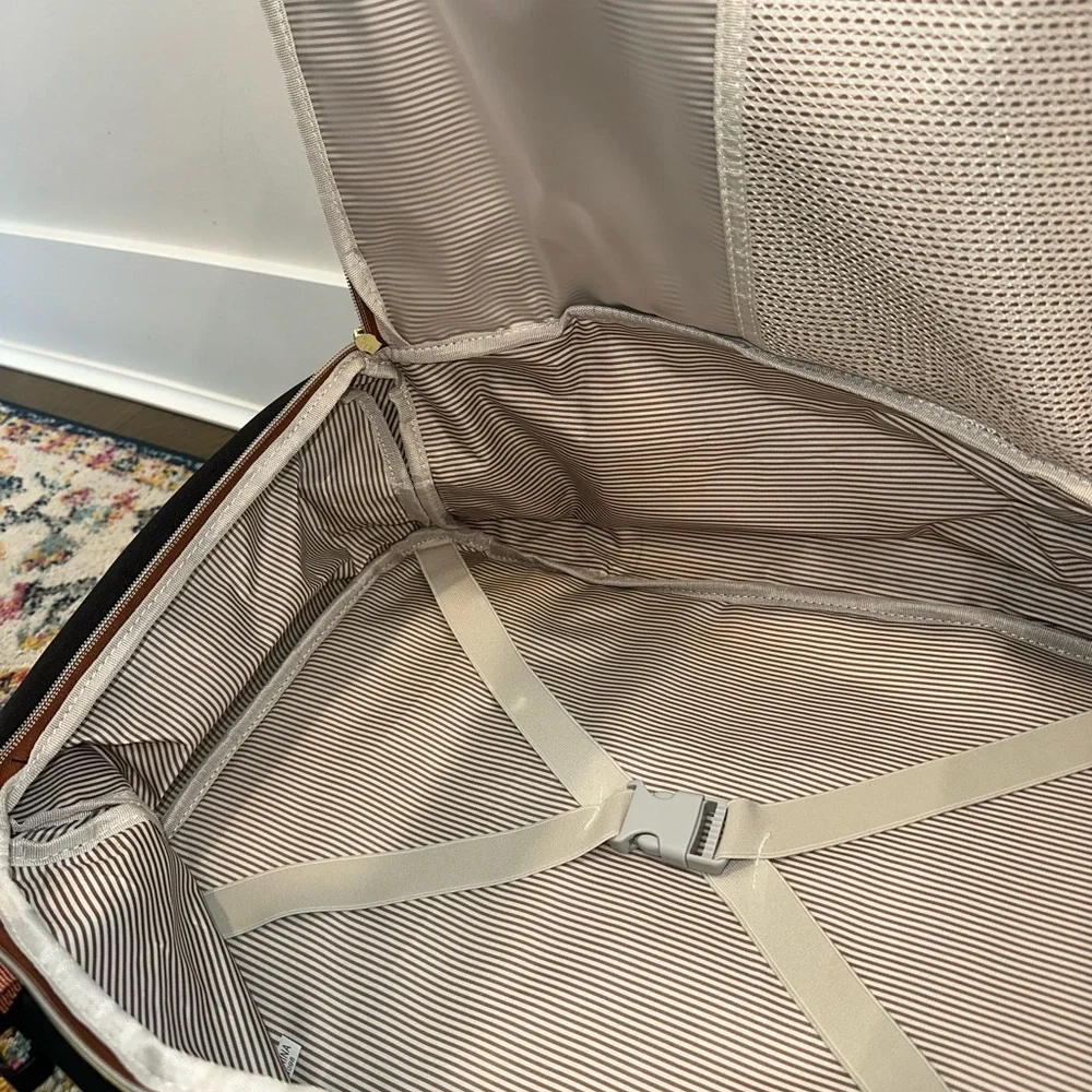 Lovevook Women's Black and Brown Backpack - Picture 8 of 11